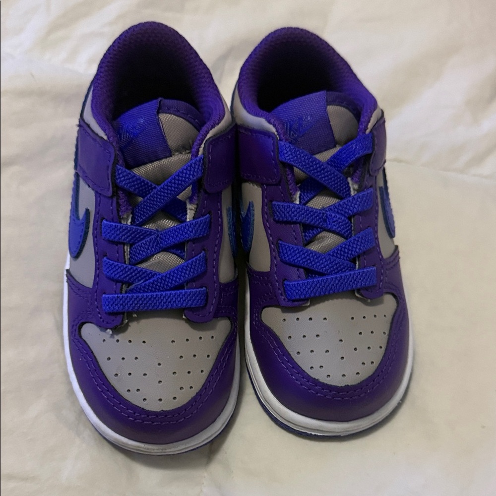 Nike Kids Purple and Gray Sneakers